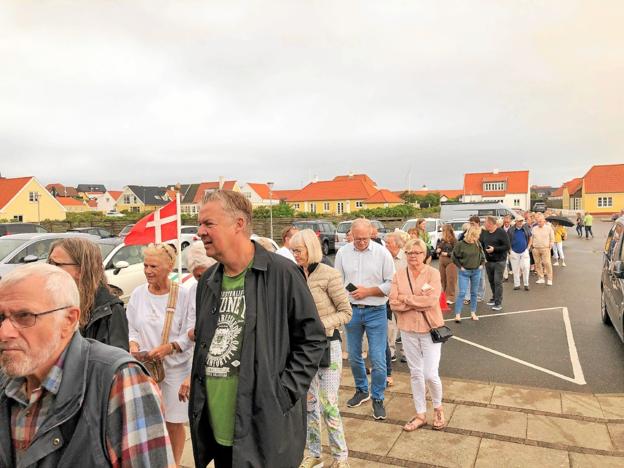 - Det var en dejlig fornemmelse igen at se publikum stå i kø på åbningsdagen, lyder det en tilfreds arrangør af Løkken Antikmesse Carl Sørensen fra Gule Længe Antik i Lønstrup. Foto: Kirsten Olsen