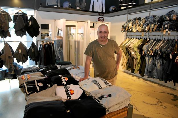 Robert Charif elsker at overraske sine kunder med brands, de slet ikke forventer at finde i Frederikshavn. Foto: Hans Sejlund