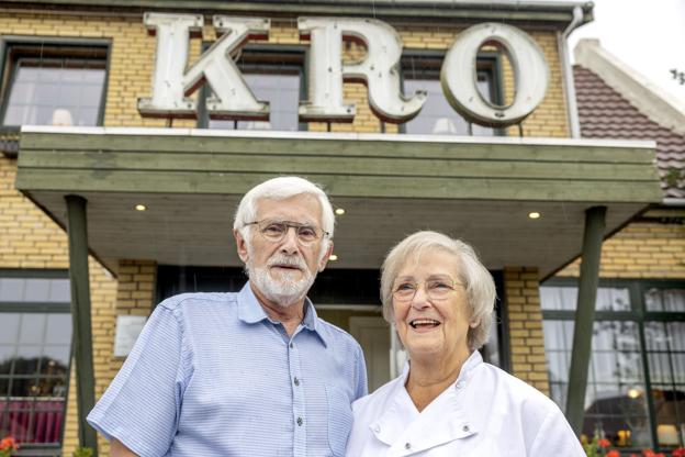 - Vi har altid drømt om at komme ud og rejse og virkelig se verden. Hvis vi skal gøre det, så skal vi gøre det nu. Mens vi kan, siger Mie. <i>Foto: Lars Pauli</i>