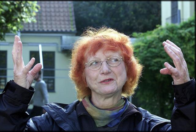 Fredag 12. august fortæller Jytte Abildstrøm opbyggelige historier i Kornets Hus - sammen med harpenisten Tine Rehling, som hun har arbejdet sammen med siden 1992.