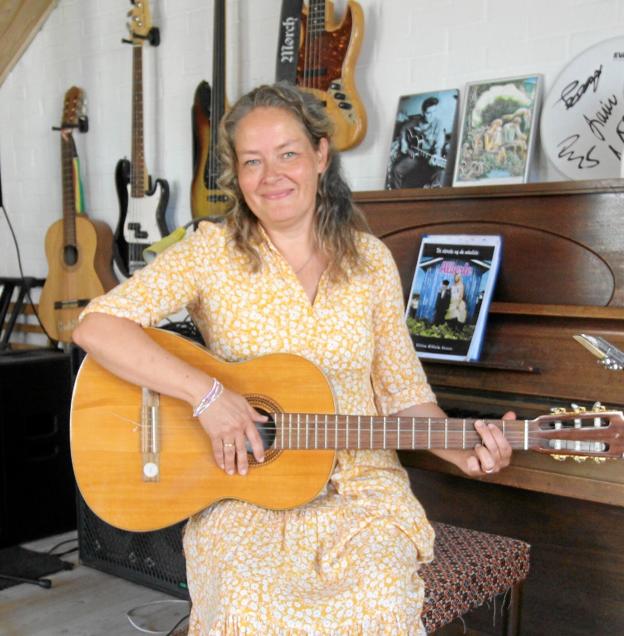 Anette synes, der er for få børn, der spiller musik. Det vil hun forsøge at lave om på. Foto: Jørgen Ingvardsen <i>Jørgen Ingvardsen</i>