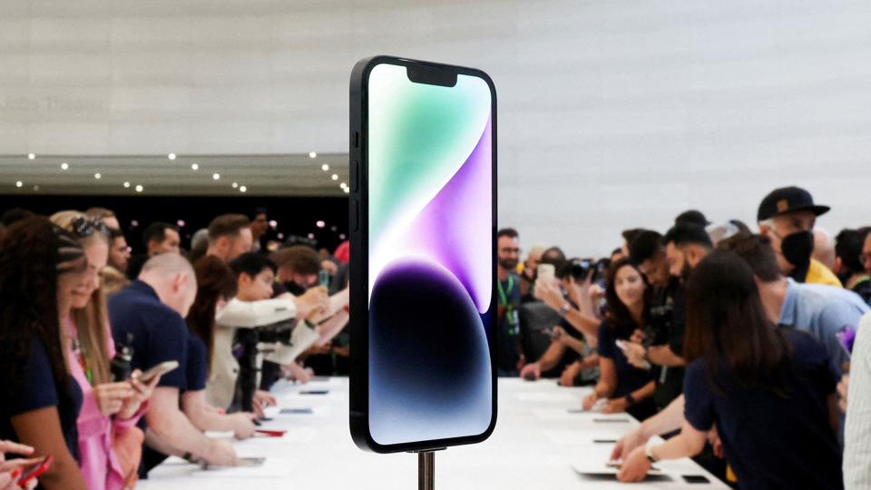 Apples iPhone 14 vil kunne udsende satellitopkald og -beskeder i nødsituationer. (Arkivfoto). <i>Carlos Barria/Reuters</i>