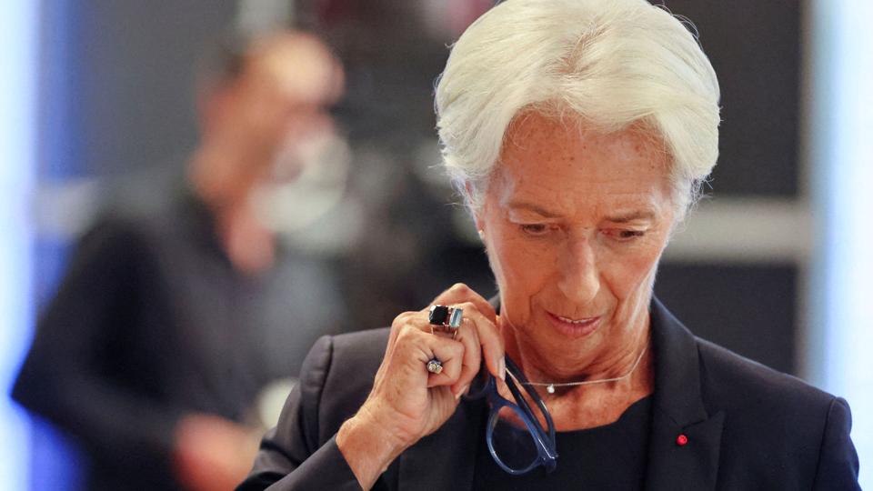 ECB's chef, Christine Lagarde, overtog en centralbank fra italienske Mario Draghi med ultralave renter. Torsdag ventes de at komme over nulpunktet i et forsøg på at bekæmpe inflationen. (Arkivfoto). <i>Wolfgang Rattay/Reuters</i>