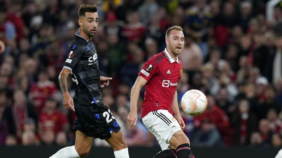 Brais Mendez (til venstre) blev matchvinder i kampen på Old Trafford mod Christian Eriksen (til højre) og United. <i>Andrew Yates/Ritzau Scanpix</i>