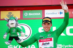 Mads Pedersen laver Vuelta-hattrick med ny sejr