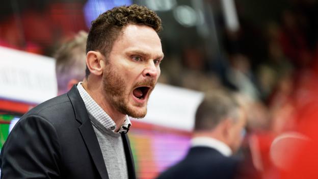 Cheftræner Garth Murray vil se sit hold spille mere simpelt i skæbnekampen mod finske Jukurit søndag aften. <i>Foto: Henrik Bo</i>