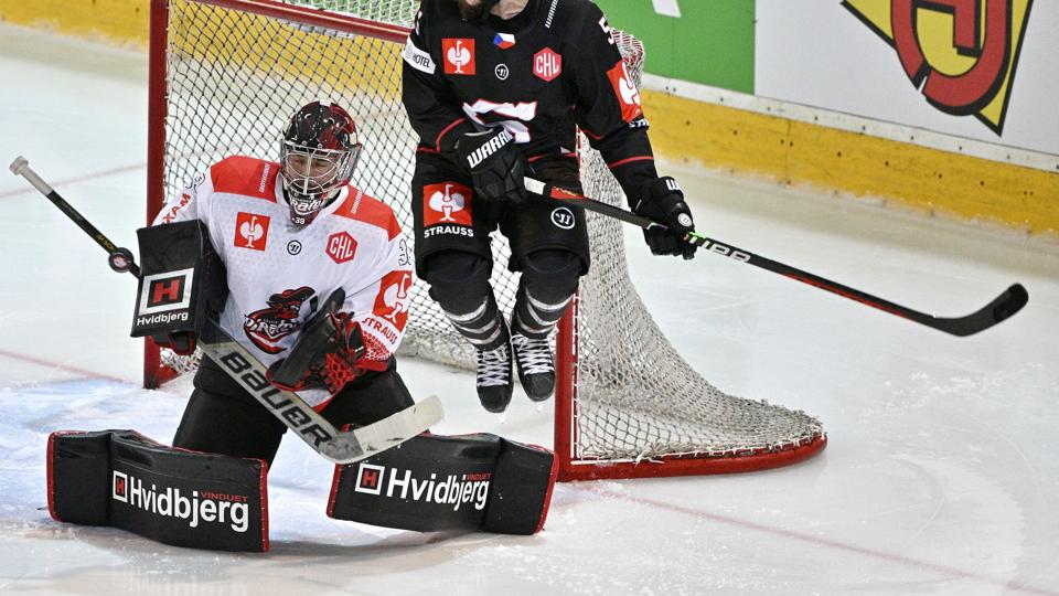 Aalborg Pirates leverede for en uge siden en stor overraskelse, da holdet besejrede Sparta Prag i Tjekkiet. Fredag aften fik tjekkerne sig dog noget af en revanche mod Aalborg-mandskabet. Arkivfoto. <i>Vit Simanek/Ritzau Scanpix</i>