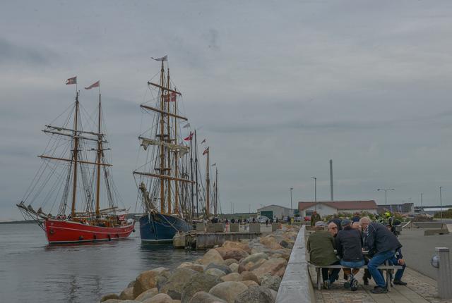 Flotte, gamle træskibe ankommer til Løgstør. <i>Foto: Mogens Lynge</i>