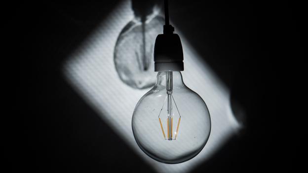 For 40-50 år siden var en kraftig pære på 100 watt - moderne LED-pærer er tilsvarende omkring 15 watt, så sparepotentialet er mindre. Men lidt har også ret. <i>Foto: Kristian Djurhuus/Ritzau Scanpix</i>