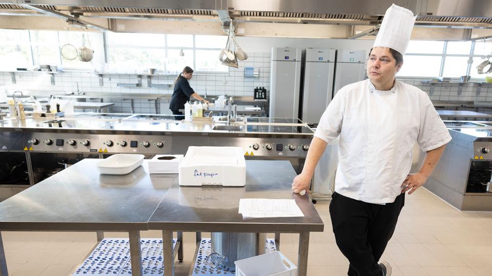 For 34-årige Heine Sørensen blev uddannelsen som kok et vendepunkt i livet.  <i>Foto: Claus Søndberg</i>