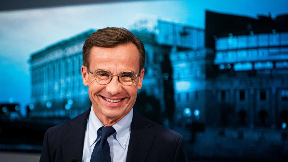Moderaternas leder Ulf Kristersson er begyndt arbejdet med at danne "en handlekraftig regering". "Vores udgangspunkt er, at det er borgerlige partier, som samarbejder respektfuldt med Sverigedemokraterna i rigsdagen", siger partisekretæren i hans parti, Gunnar Strömmer, <i>Jonathan Nackstrand/Ritzau Scanpix</i>