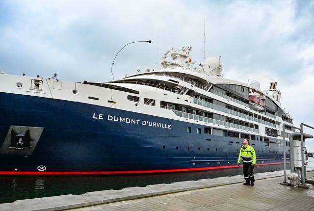 Le Champlain der har aflyst sit besøg i Hanstholm er et søsterskib til Le Dumont D´Urville som besøgte Hanstholm 7. august. Arkivfoto.