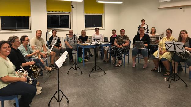 I anledning af 50-året for stiftelsen af Morsø Pigegarde har Morsø Garden inviteret tidligere medlemmer til at medvirke i en Jubilæumsgarde, der skal spille ved fejringen. <i>Privatfoto</i>