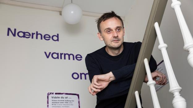 - Hvis jeg i mit privatliv manglede den insisteren på, at udsatte mennesker skal have en større stemme. Ja, så ville jeg ikke leve et troværdigt liv., siger Jonas Jakobsen. <i>Foto: Claus Søndberg</i>