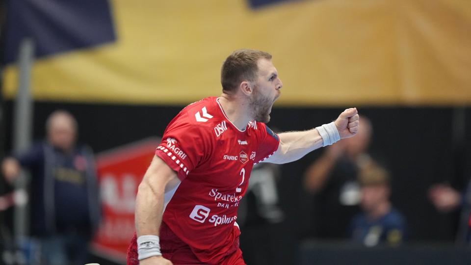 Benjamin Jakobsen jubler efter en scoring i første halvleg i sejren over Cejle. <i>Henning Bagger/Ritzau Scanpix</i>