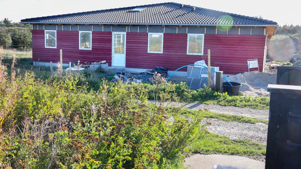 Sommerhus på Ane Maries Vej 45 i Løkken er for stort, og der bliver ikke givet dispensation har politikerne netop besluttet.  <i>Foto: Bente Poder</i>