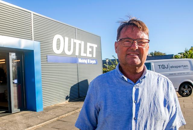Jens Jørgen Jensen har drevet outlet-butikken i Saltum i 25 år. Nu omdannes stedet til depotrum. <i>Foto: Allan Mortensen/Expo Fotografi</i>