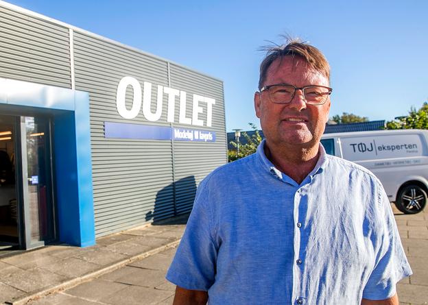 Jens Jørgen Jensen har drevet outlet-butikken i Saltum i 25 år. Nu omdannes stedet til depotrum. <i>Foto: Allan Mortensen/Expo Fotografi</i>