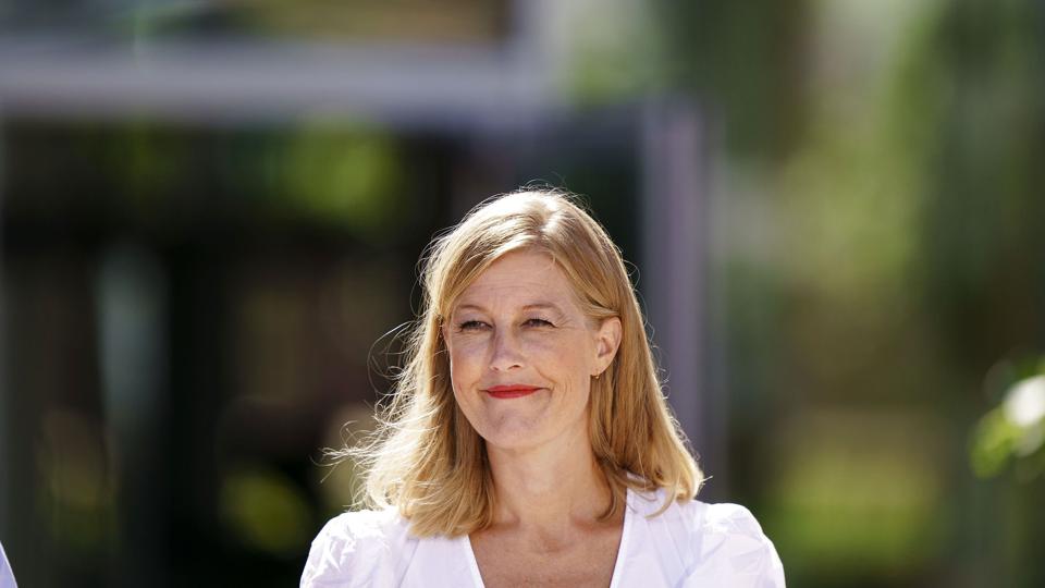 Politisk leder Sofie Carsten Nielsen (R) nævner afsnit om arbejdsudbud som en af de passager, der er blevet tolket forskelligt blandt regeringen og støttepartierne. <i>Bo Amstrup / Ritzau Scanpix/Ritzau Scanpix</i>