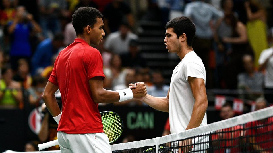 22-årige Felix Auger-Aliassime står noteret for sejre i begge sine møder med Carlos Alcaraz. I 2021 trak spanieren sig dog med en skade i andet sæt, da de mødtes i US Opens kvartfinaler. <i>Pablo Morano/Reuters</i>