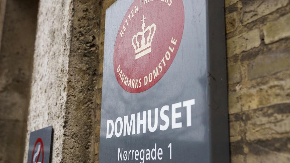 En dommer ved Retten i Randers har lørdag varetægtsfængslet en 63-årig mand i sag om seksuelt overgreb på barn. <i>Bo Amstrup / Ritzau Scanpix/Ritzau Scanpix</i>