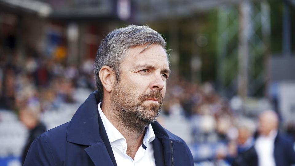 Sportschef Inge André Olsen afviser, at det var dårlig timing at fyre Lars Friis som AaB-træner i denne uge. Lørdag så han AaB tabe 1-3 i Aarhus. <i>Bo Amstrup / Ritzau Scanpix/Ritzau Scanpix</i>