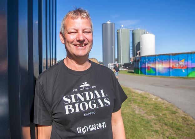 Økonomi- og administrationschef Laust Gaardbo lægger ikke skjul på, at der for tiden tjenes store penge hos Sindal Biogas. <i>Foto: Allan Mortensen/Expo Fotografi</i>