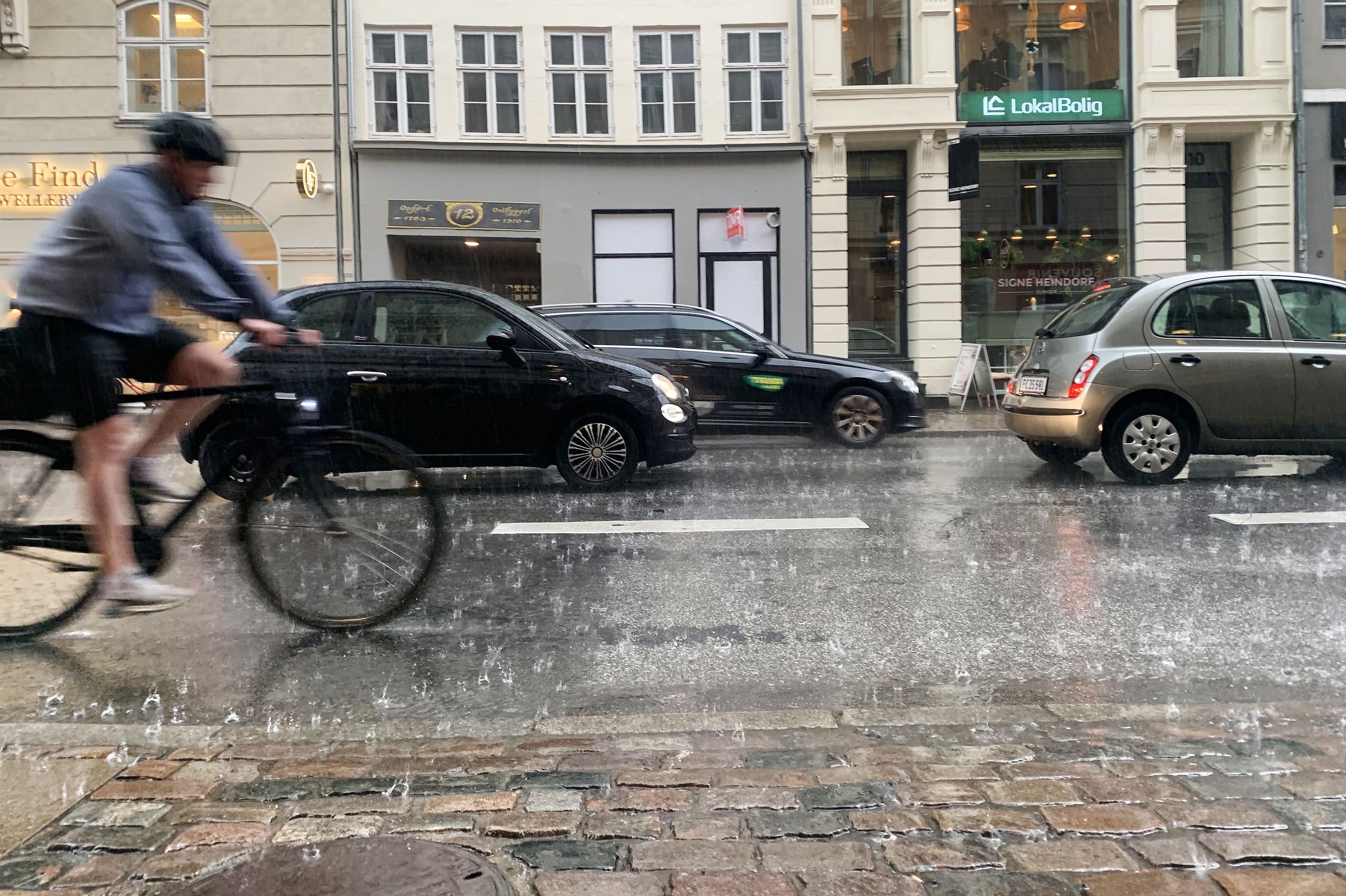 DMI advarer om våd søndag i det nordlige og østlige Danmark