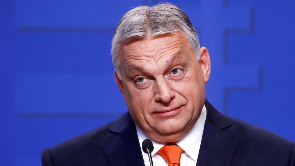 Ungarns regering under ledelse af premierminister Viktor Orbán har flere gange fået kraftig kritik af EU. Nu kan det komme til at koste omkring 56 milliarder kroner i EU-støtte, at landet ifølge EU har problemer med korruption og retlige principper. <i>Bernadett Szabo/Reuters</i>