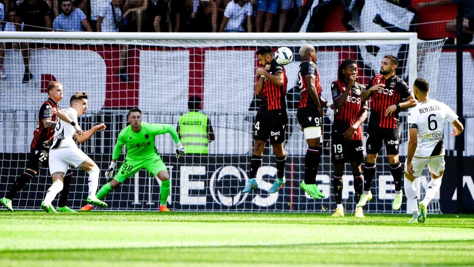 Marcin Bulka havde fortrængt Kasper Schmeichel fra Nice-målet mod Angers. <i>Clement Mahoudeau/Ritzau Scanpix</i>
