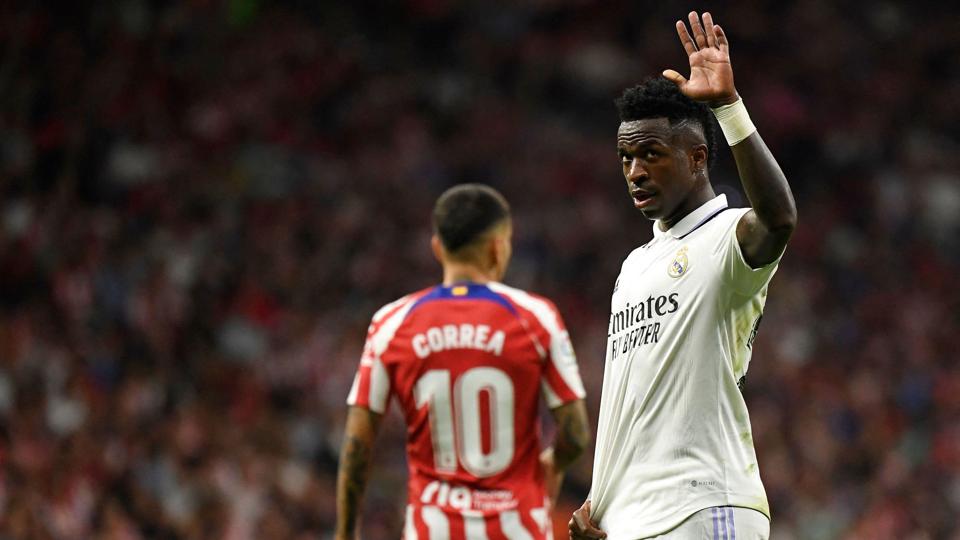 Atlético Madrid-tilhængere sang racistiske sange mod Vinicius Junior inden kampen mod Real Madrid. <i>Oscar Del Pozo/Ritzau Scanpix</i>
