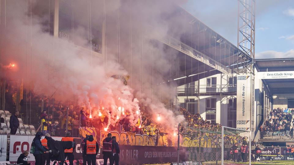 Brøndby mødte søndag Viborg på udebane, mens FC København var i Herning for at møde FC Midtjylland. Efterfølgende, da fanbusser var på vej mod Sjælland, var der en konfrontation mellem grupperne. <i>Henning Bagger/Ritzau Scanpix</i>