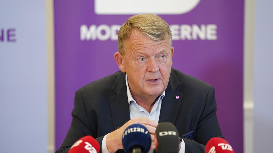 "Vi har en topskat, der hæmmer vækst og virkelyst," siger politisk leder Lars Løkke Rasmussen på pressemøde mandag og tilføjer: "Topskatten er den nok mest væksthæmmende skat, vi har i Danmark. Alligevel er der ikke rigtig nogen, der tør kigge på den". <i>Ida Marie Odgaard/Ritzau Scanpix</i>