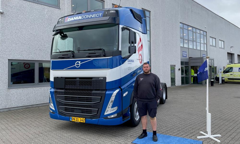 ... og her er den tredie nye Volvo FH460 TC 6x2 til Dania Connect. ... og her er den tredie nye Volvo FH460 TC 6x2 til Dania Connect.