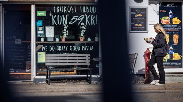 Aalborgs takeaway-steder er pressede af Wolt, der trækker alle kunderne over på deres platform. Det skaber stor omsætning men deraf meget lille indtjening for stederne, der opfordrer kunderne til at bestille direkte og hente selv i stedet for at få deres mad leveret. Mange er på tærsklen til at lukke. Aalborg 21. september 2022 <i>Foto: Martin Damgård</i>