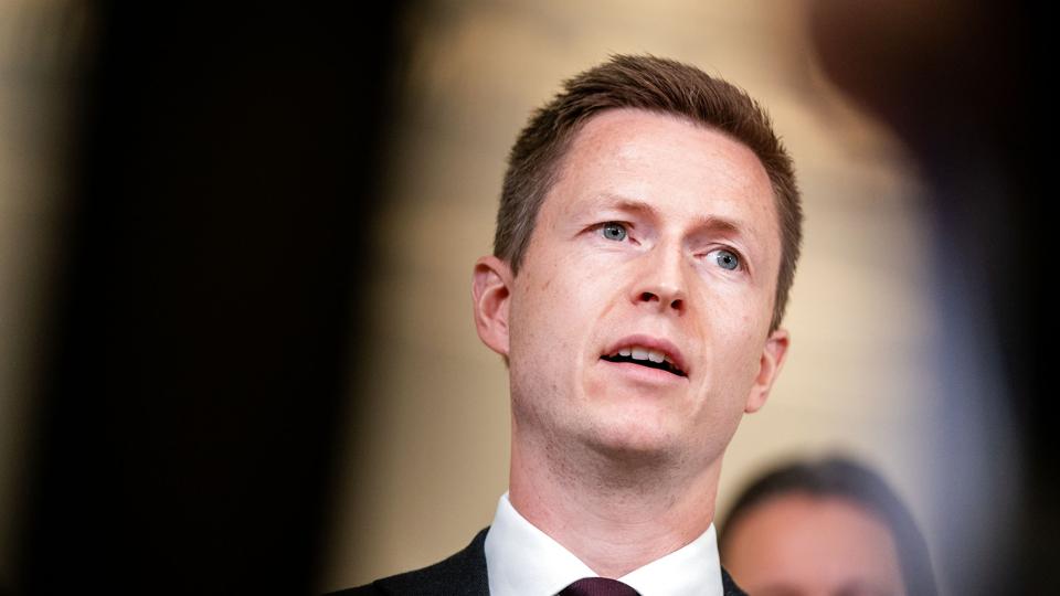 Regeringen ventes i næste uge at præsentere et udspil, der skal forkorte en række kandidatuddannelser. Jesper Petersen (S) er uddannelses- og forskningsminister. (Arkivfoto). <i>Ida Marie Odgaard/Ritzau Scanpix</i>