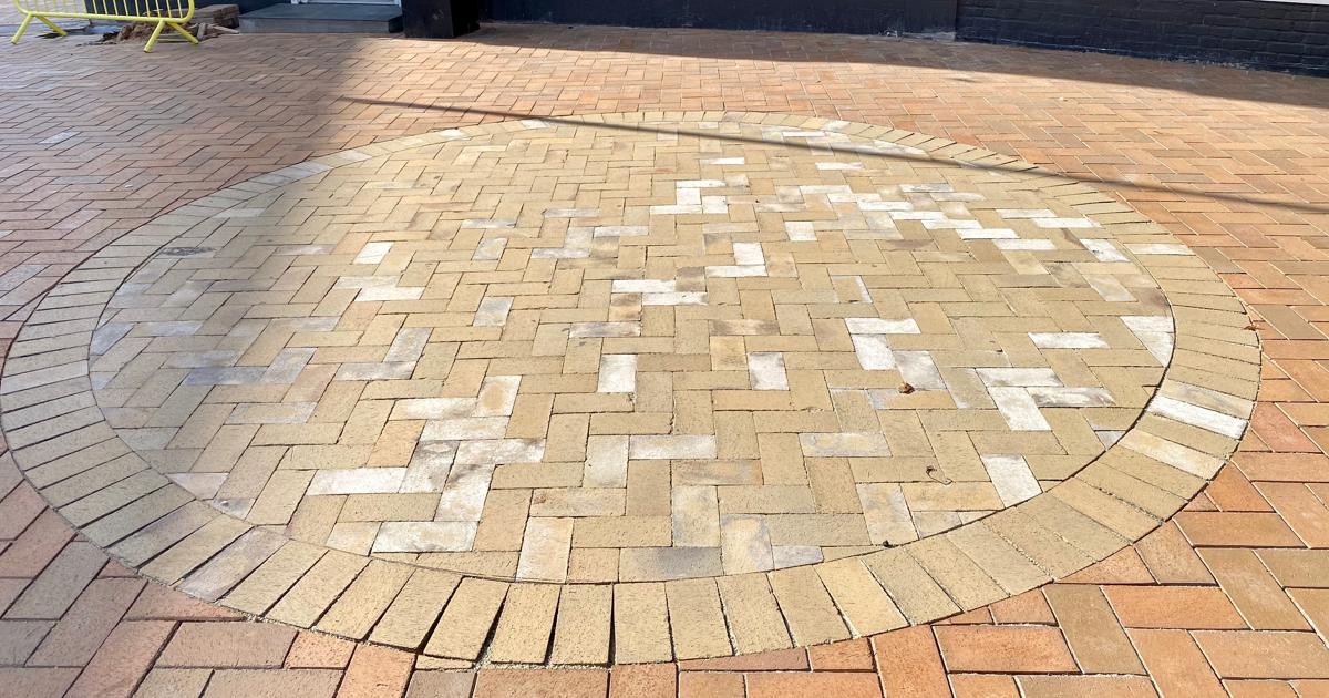Fortov Har F et En Stor Cirkel Her Er Forklaringen Aalborg LigeHer nu fortov-har-f-et-en-stor-cirkel-her-er-forklaringen-aalborg-ligeher-nu