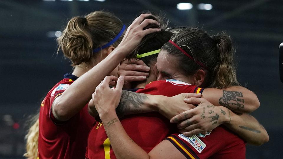 15 unavngivne spillere fra det spanske kvindelandshold i fodbold er så utilfredse med deres træner, at de vil stoppe med at spille for landsholdet. Ved EM denne sommer blev Spanien slået ud af England i semifinalen. <i>Alessandra Tarantino/Ritzau Scanpix</i>