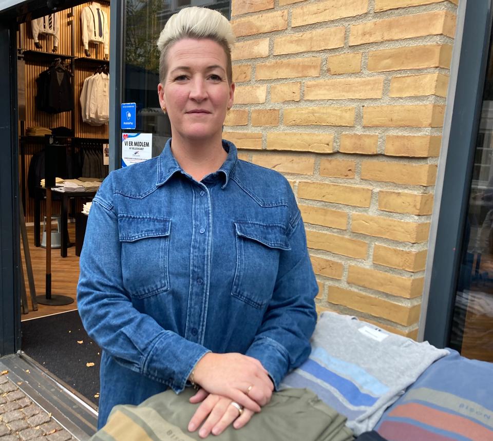 Jeanette Mogensbæk brænder for at skabe glæde og liv i midtbyen, og gør derfor sit jubilæum til en fest, der varer to dage. <i>Foto: Marianne Isen</i>