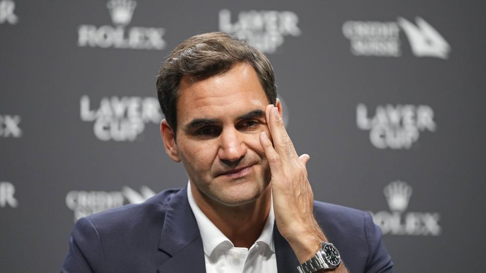Roger Federer stillede op til et langt pressemøde op til Laver Cup, hvor han gav sig god tid til at svare på spørgsmål om en lang tenniskarriere. Fredag spiller han sin sidste kamp med Rafael Nadal som doublemakker. <i>Kin Cheung/Ritzau Scanpix</i>