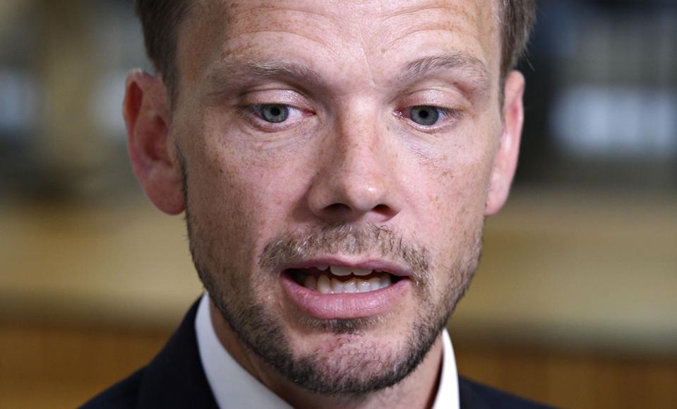 Beskæftigelsesminister Peter Hummelgaard (S) har sammen med et bredt flertal i Folketinget lavet en aftale om en reform af arbejdsskadesystemet. <i>Philip Davali/Ritzau Scanpix</i>