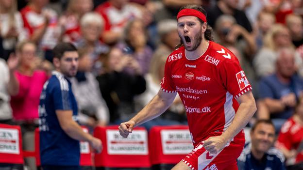 Mikkel Hansen har scoret på samtlige 26 straffekast, han hidtil er blevet sat til at kaste for Aalborg Håndbold. <i>Foto: Lars Pauli</i>