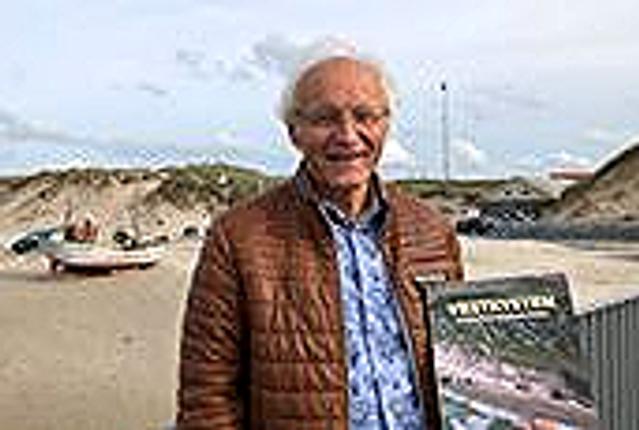 Simon Jacobsen har gravet dybt i Ingstrups historie. Det fortæller han om den 4. oktober i Bogbrugsen.
