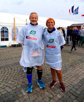Morten Kodahl og Maria Ploug fra Svendborg løber halvmaraton. Det er fjerde gang i Skagen. "Vi elsker både turen og naturen heroppe," siger Morten Kodahl