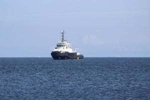 Mystik ud for Ålbæk Bugt: Russisk redningsskib i venteposition