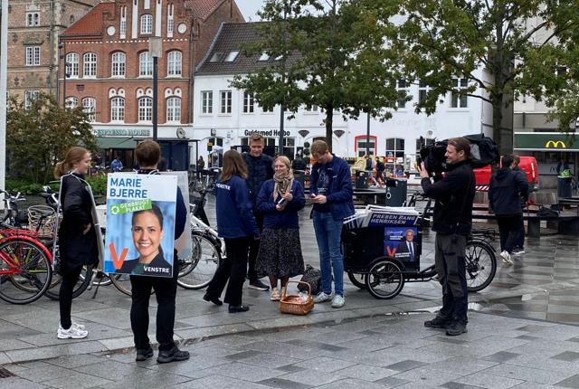 Så er valgkampen i gang på Nytorv. <i>Foto: Katrine Schousboe Laursen</i>