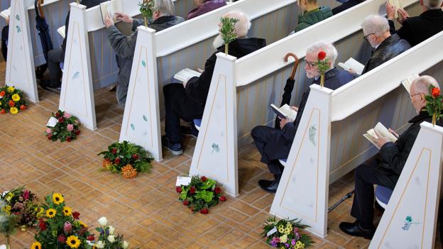 Forfatter Knud Sørensen blev bisat fra Nykøbing Mors Kirkegårds Kapel.