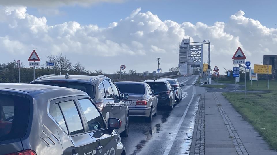 Aggersundbroen og Vilsundbroens åbningstider for sejlende ændres. Det skulle give mindre trakfikøer ved broerne. <i>Arkivfoto: Lasse Damsgaard</i>