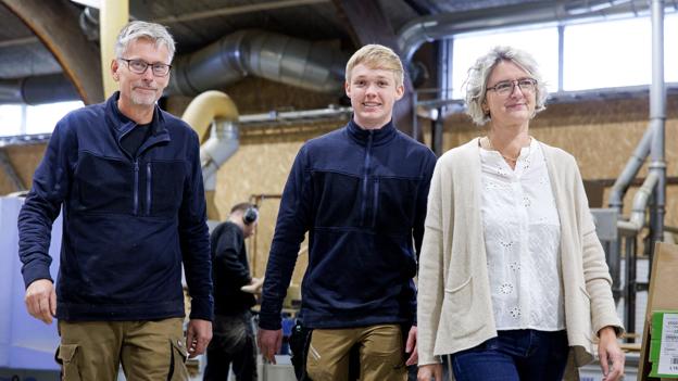 Jonny Skov og Lene Nissen er glad for deres lærling, Jeppe Thiel-Nielsen, og begejstringen er gensidig. <i>Foto: Bo Lehm</i>