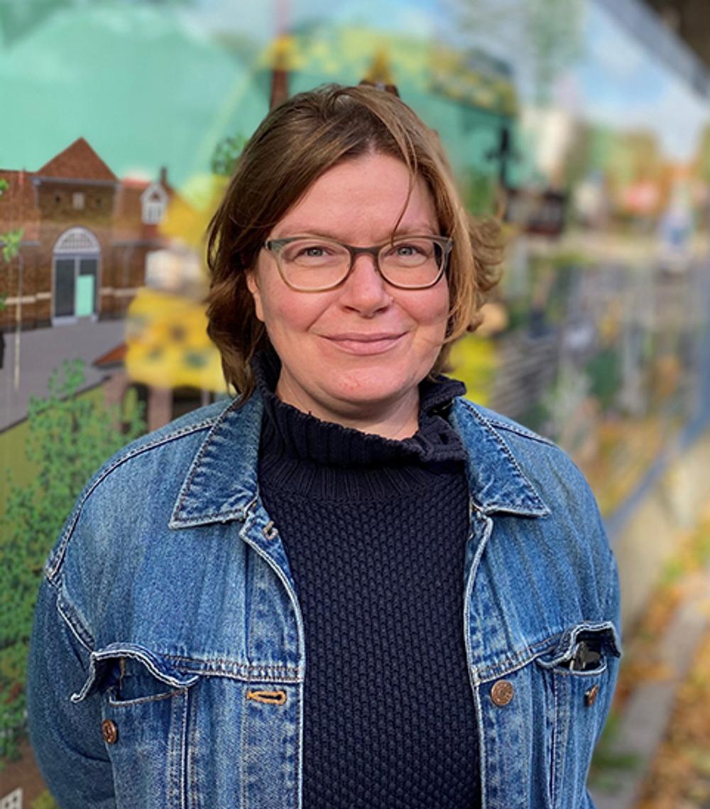 Kunstner og grafiker Rikke Jensen nyder at gå tur på hospitalet og kalder området for "en perle". Kunstner og grafiker Rikke Jensen nyder at gå tur på hospitalet og kalder området for "en perle".